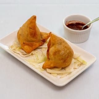 Vegetable Samosa (2 pcs)