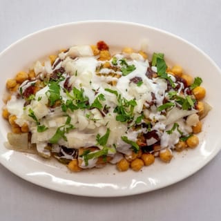 Aloo Tikki Chaat